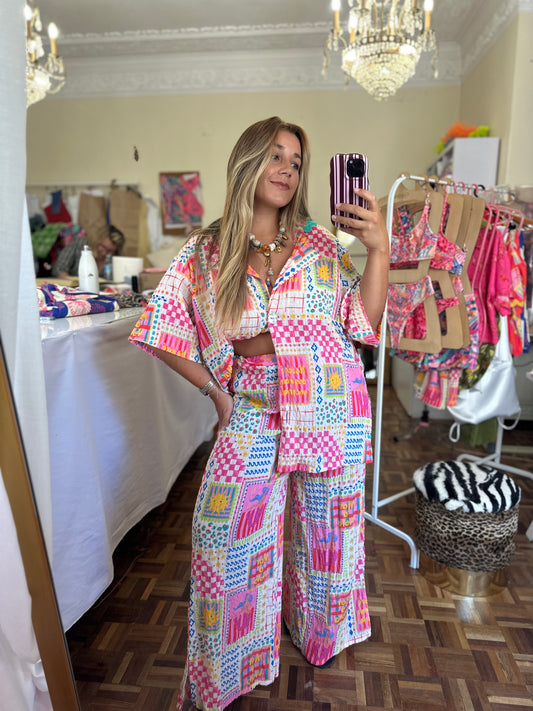 Conjunto Encantos (camisa+calças)  🌞